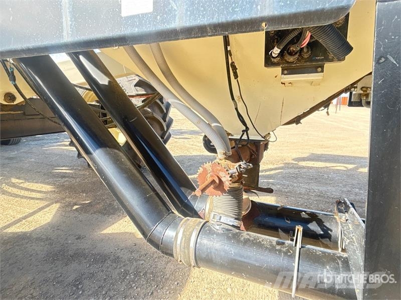 Bourgault 3320-76PHD 76 ft Air Drill Såmaskiner
