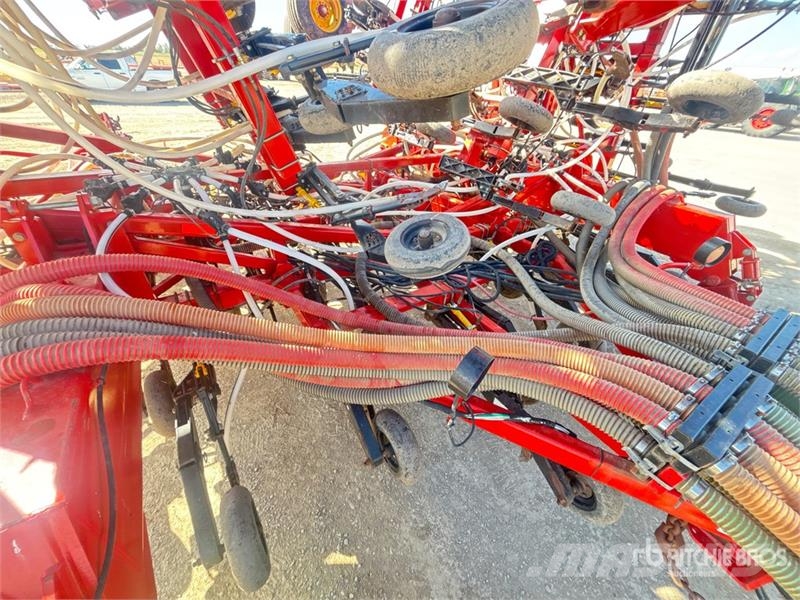 Bourgault 3320-76PHD 76 ft Air Drill Såmaskiner