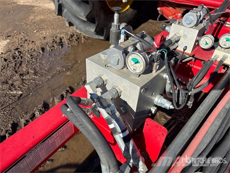 Bourgault 3320 84 ft Air Seeder Sembradoras