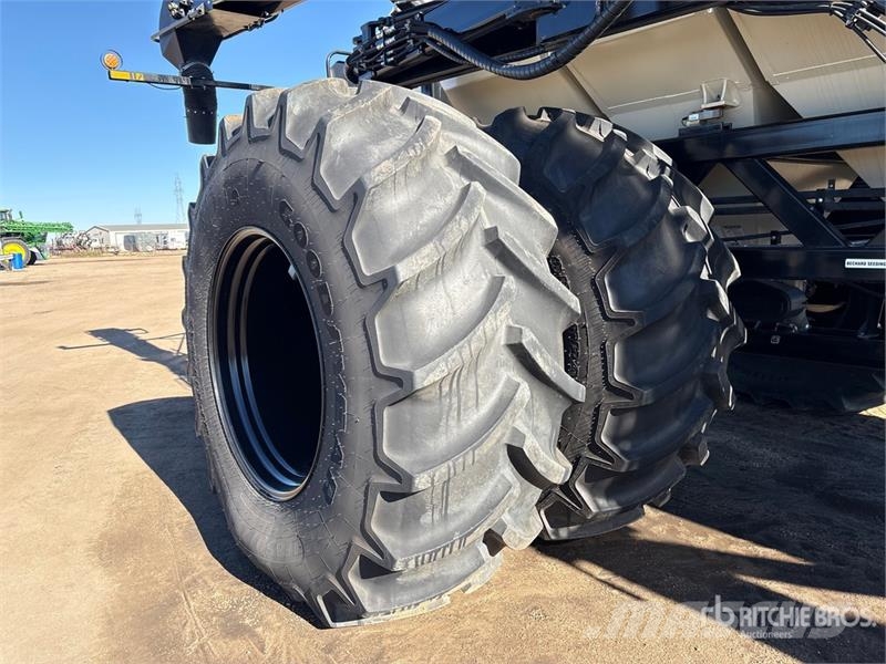 Bourgault 3320 84 ft Air Seeder Sembradoras
