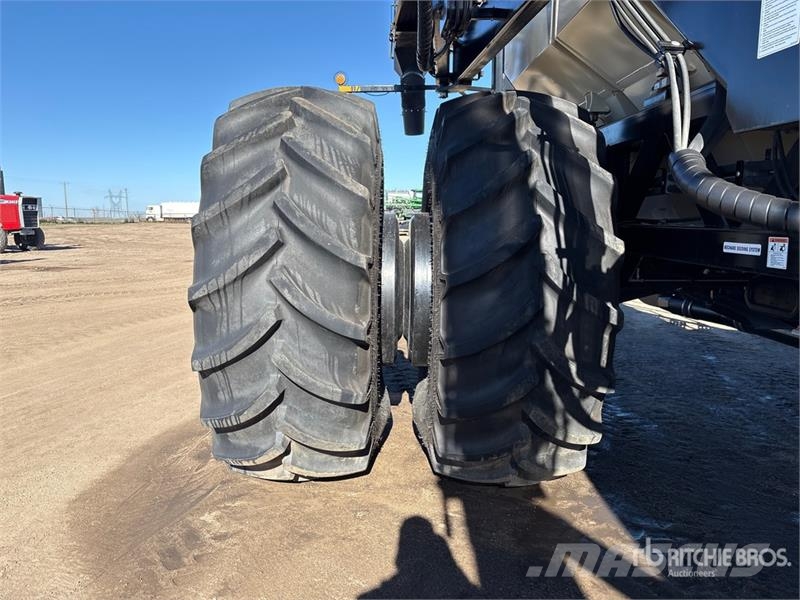 Bourgault 3320 84 ft Air Seeder Sembradoras