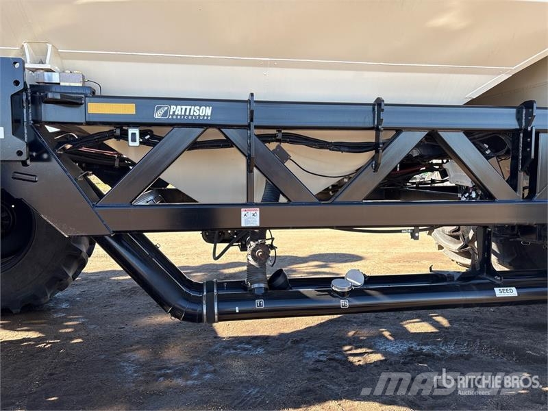 Bourgault 3320 84 ft Air Seeder Sembradoras