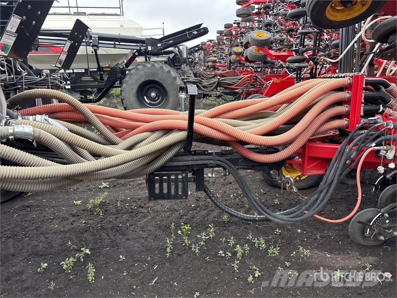 Bourgault 3320-86 PHD 86 ft Air Drill Sijačice
