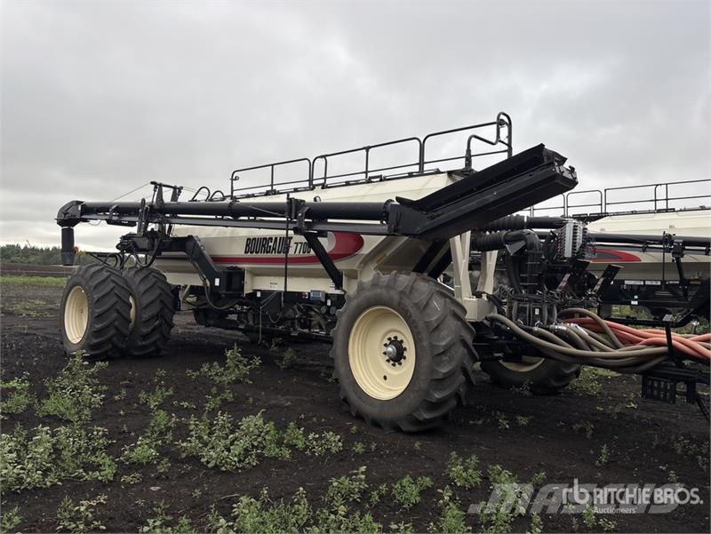 Bourgault 3320-86 PHD 86 ft Air Drill Sijačice