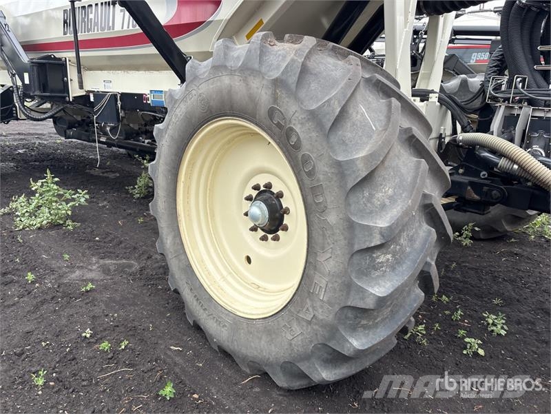 Bourgault 3320-86 PHD 86 ft Air Drill Sijačice