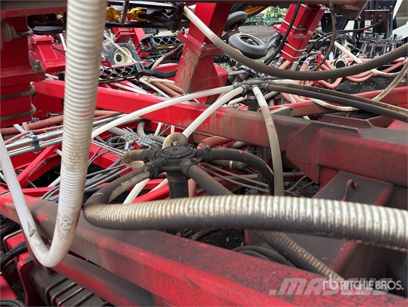 Bourgault 3320-86 PHD 86 ft Air Drill Sijačice