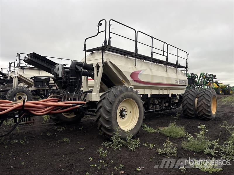 Bourgault 3320-86 PHD 86 ft Air Drill Sijačice