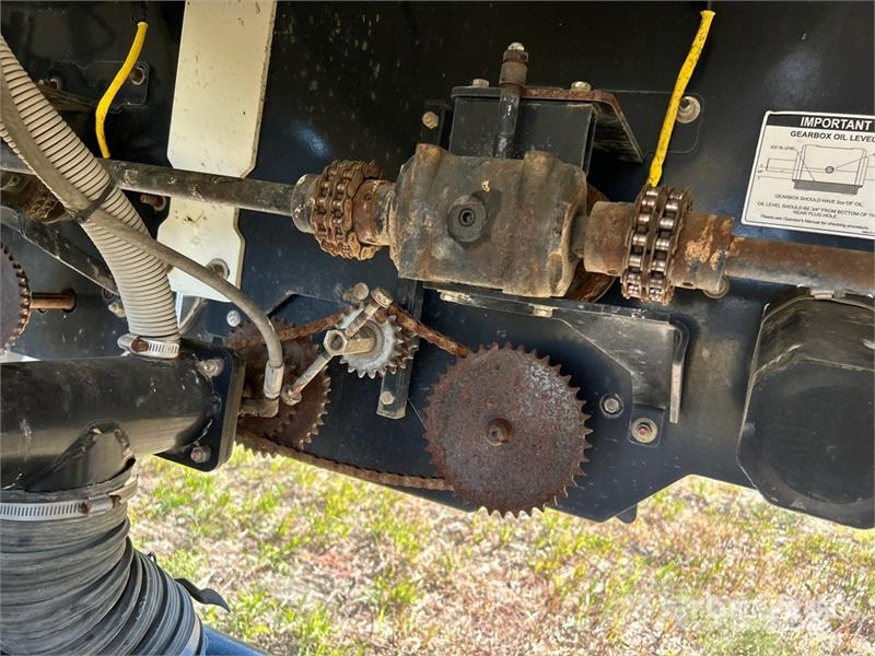 Bourgault 3320 PHD 66 ft Air Drill Perfuradoras