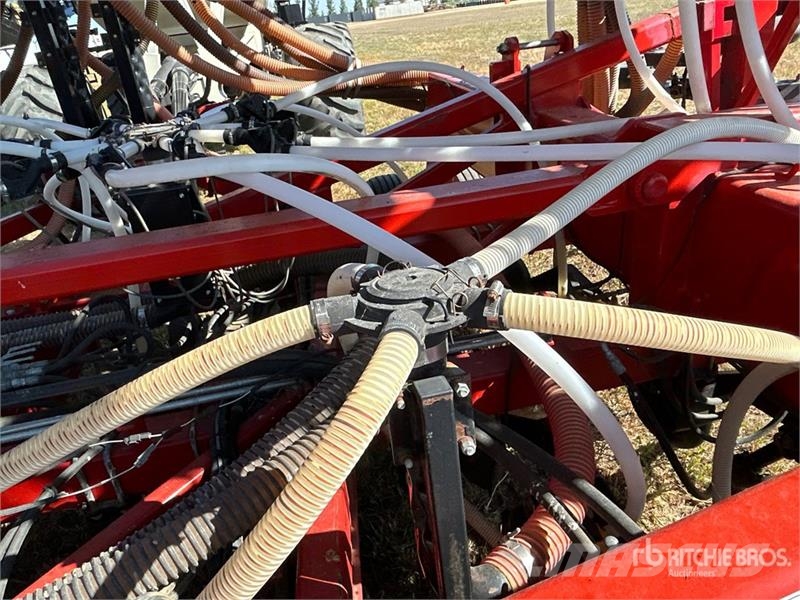 Bourgault 3320 PHD 66 ft Air Drill Perfuradoras