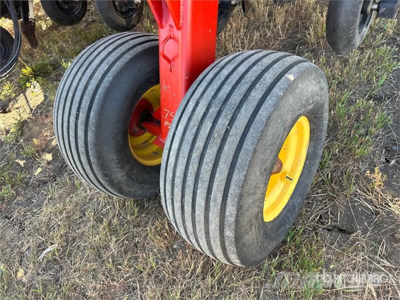 Bourgault 3320 PHD 66 ft Air Drill Perfuradoras