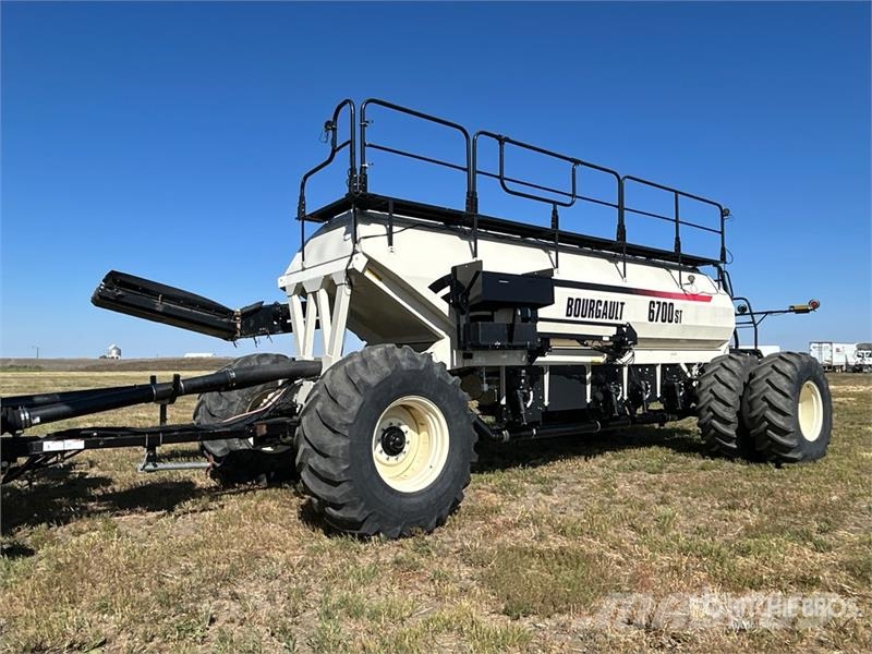 Bourgault 3320 PHD 66 ft Air Drill Perfuradoras