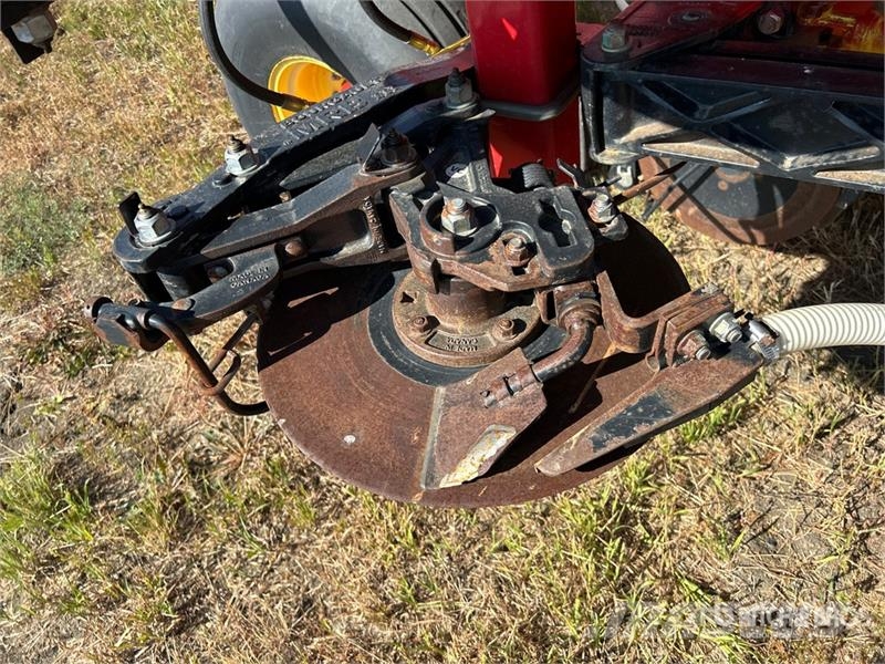 Bourgault 3320 PHD 66 ft Air Drill Perfuradoras