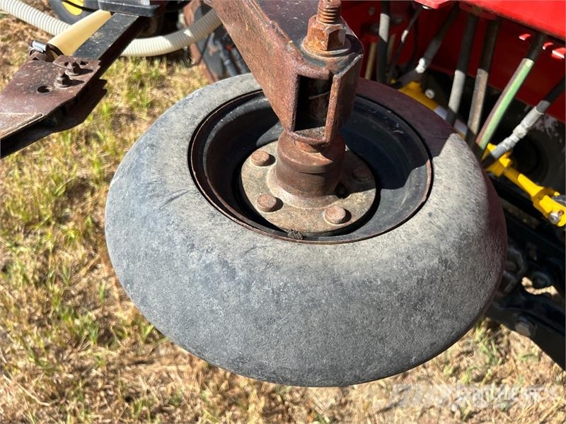 Bourgault 3320 PHD 66 ft Air Drill Perfuradoras