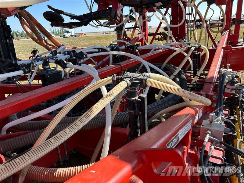 Bourgault 3320 PHD 66 ft Air Drill Perfuradoras