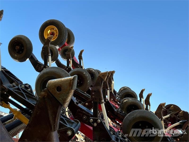 Bourgault 3320 PHD 66 ft Air Drill Perfuradoras
