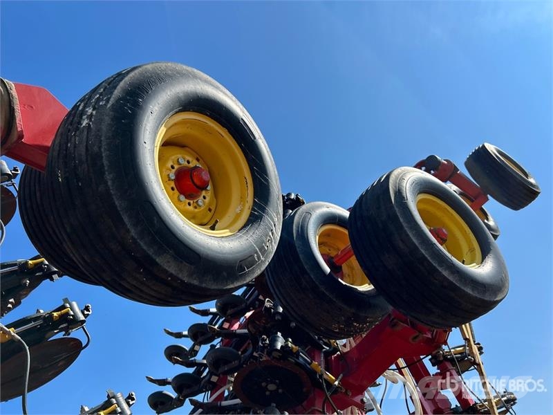 Bourgault 3320 PHD 66 ft Air Drill Perfuradoras