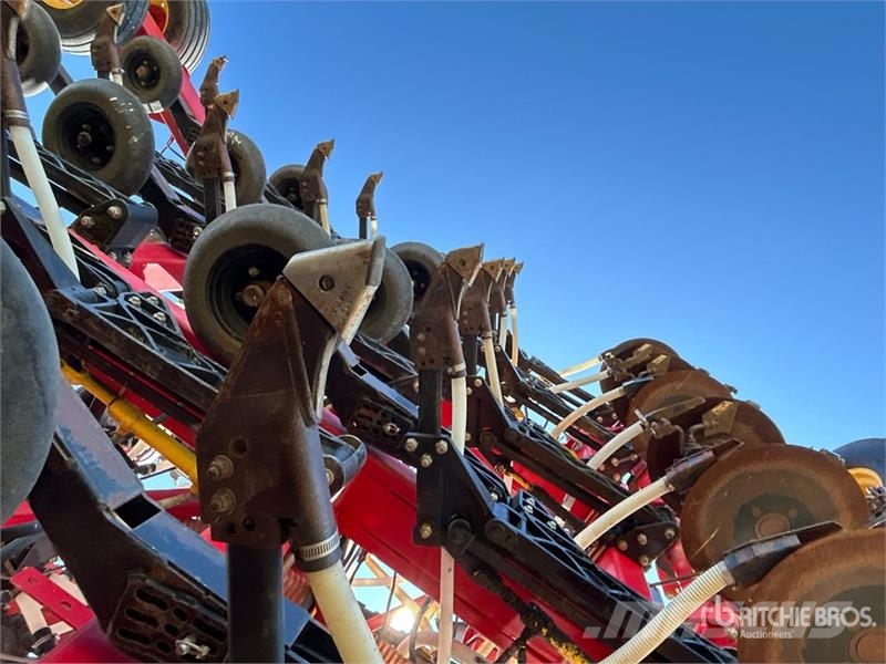 Bourgault 3320 PHD 66 ft Air Drill Perfuradoras