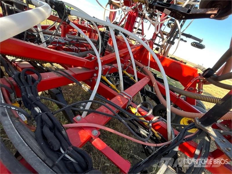 Bourgault 3320 PHD 66 ft Air Drill Perfuradoras