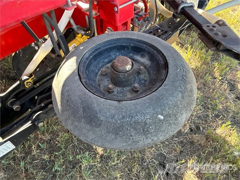 Bourgault 3320 PHD 66 ft Air Drill Perfuradoras