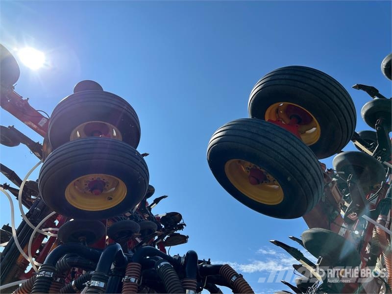Bourgault 3320 PHD 66 ft Air Drill Perfuradoras
