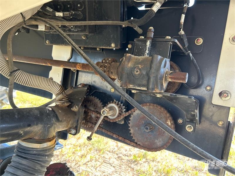 Bourgault 3320 PHD 66 ft Air Drill Perfuradoras