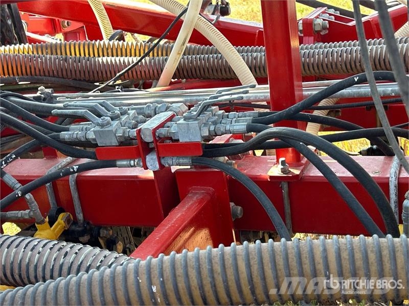 Bourgault 3320 PHD 66 ft Air Drill Perfuradoras
