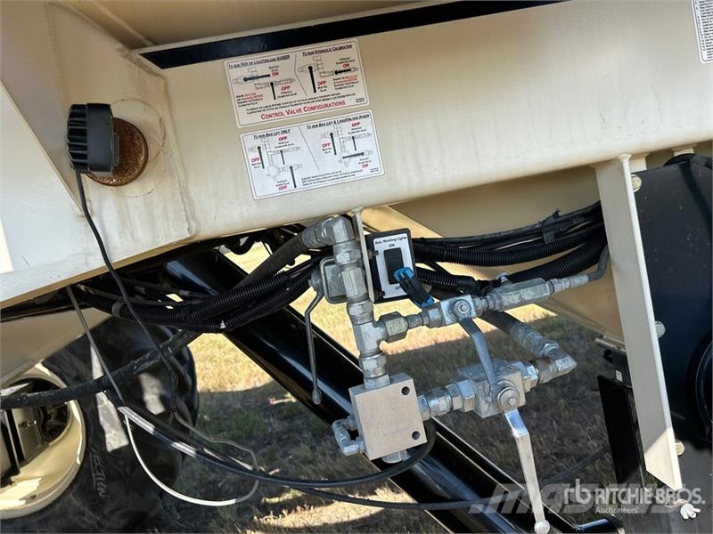 Bourgault 3320 PHD 66 ft Air Drill Perfuradoras