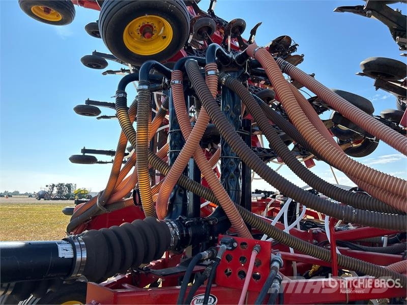 Bourgault 3320 PHD 66 ft Air Drill Perfuradoras
