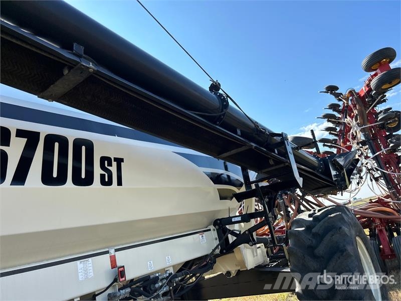 Bourgault 3320 PHD 66 ft Air Drill Perfuradoras