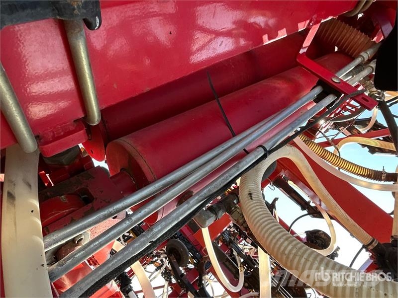 Bourgault 3320 PHD 66 ft Air Drill Perfuradoras