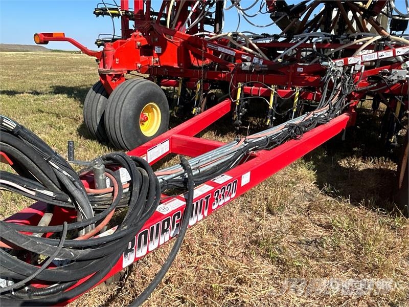 Bourgault 3320 PHD 66 ft Air Drill Perfuradoras