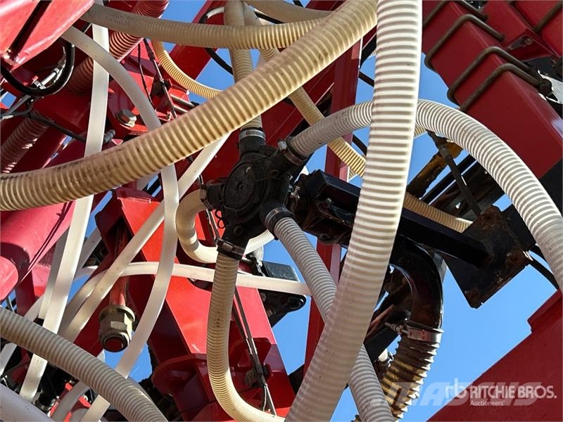 Bourgault 3320 PHD 66 ft Air Drill Perfuradoras