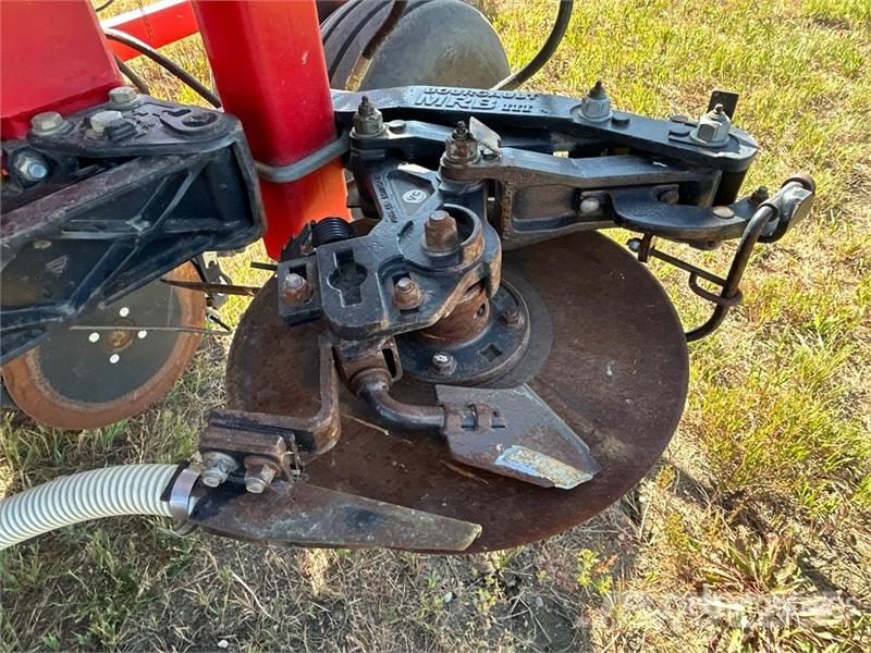 Bourgault 3320 PHD 66 ft Air Drill Perfuradoras