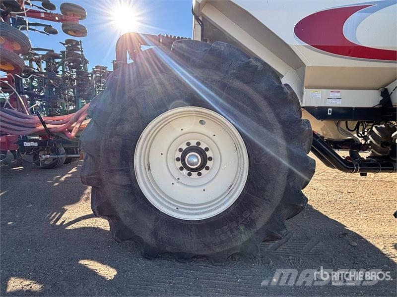 Bourgault 3320 QDA 76 ft Air Drill Sembradoras