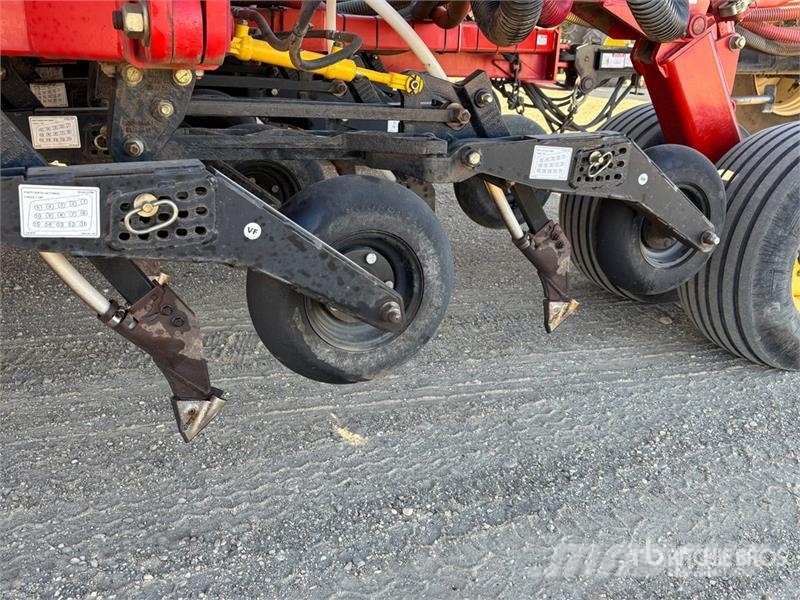 Bourgault 3320 QDA 76 ft Air Drill Sembradoras