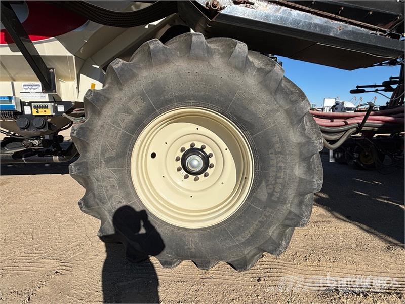 Bourgault 3320 QDA 76 ft Air Drill Sembradoras