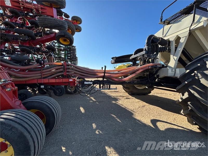 Bourgault 3320 QDA 76 ft Air Drill Sembradoras
