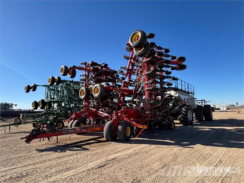 Bourgault 3320 QDA 76 ft Air Drill Sembradoras