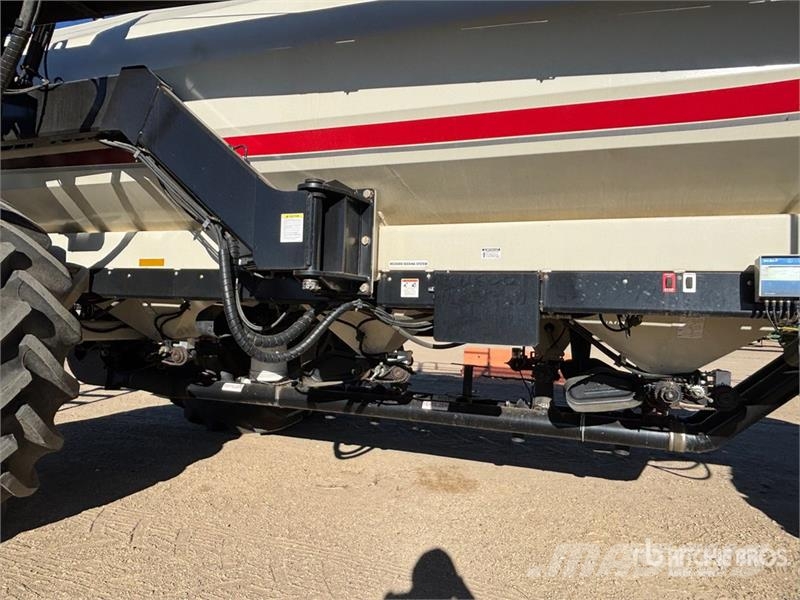 Bourgault 3320 QDA 76 ft Air Drill Sembradoras
