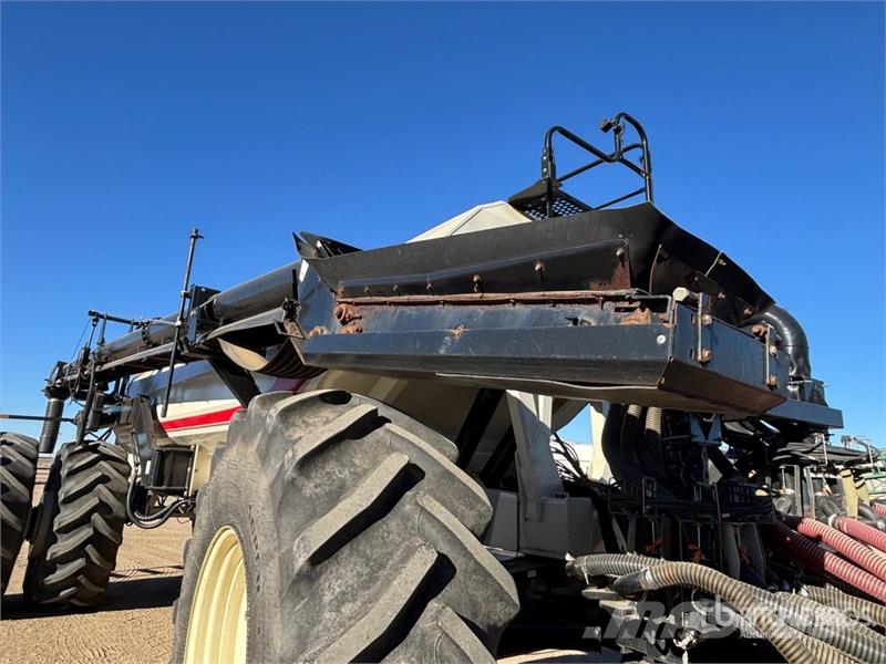 Bourgault 3320 QDA 76 ft Air Drill Sembradoras