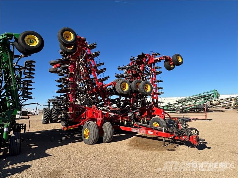 Bourgault 3320 QDA 76 ft Air Drill Sembradoras