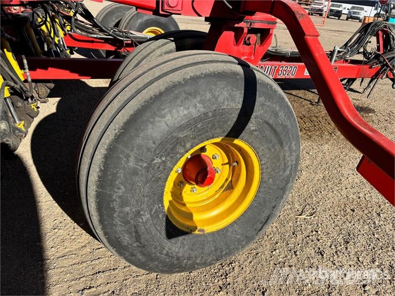 Bourgault 3320 QDA 76 ft Air Drill Sembradoras