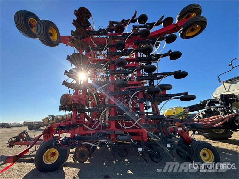 Bourgault 3320 QDA 76 ft Air Drill Sembradoras