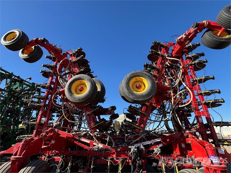Bourgault 3320 QDA 76 ft Air Drill Sembradoras