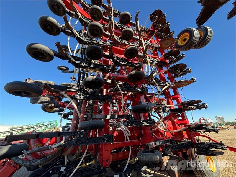 Bourgault 3320 QDA 76 ft Air Drill Sembradoras