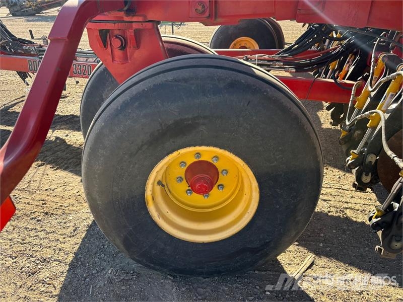 Bourgault 3320 QDA 76 ft Air Drill Sembradoras