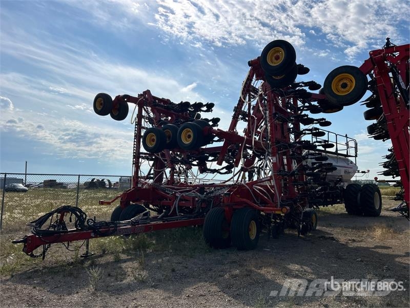 Bourgault 3320PHD 66 ft Air Drill Sijačice
