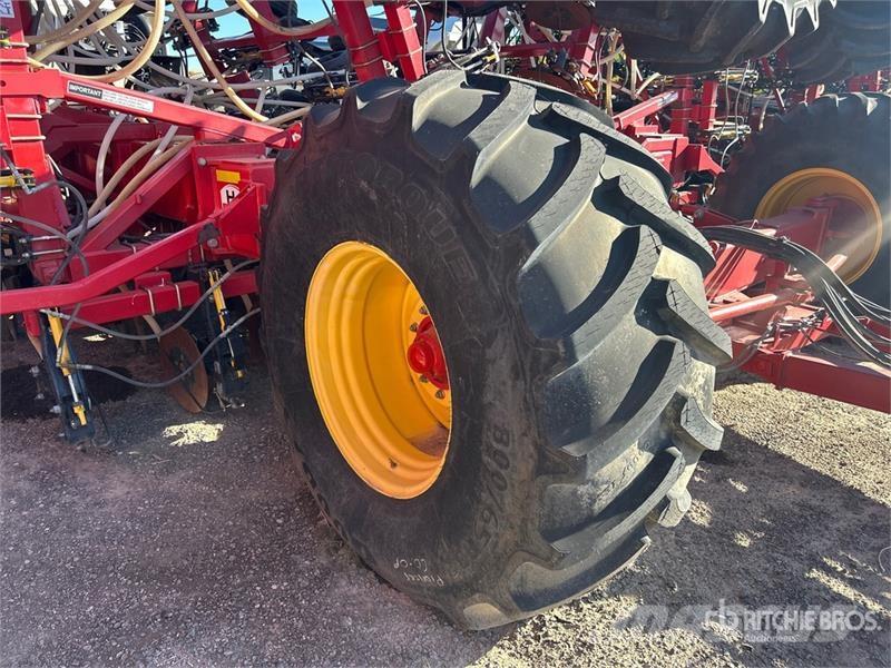 Bourgault 3320PHD 76 ft Air Drill Sējmašīnas