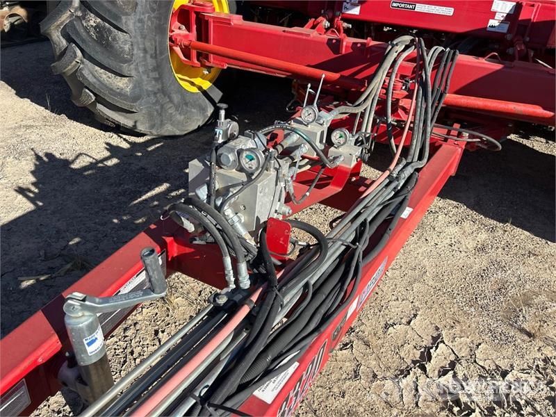 Bourgault 3320PHD 76 ft Air Drill Sējmašīnas