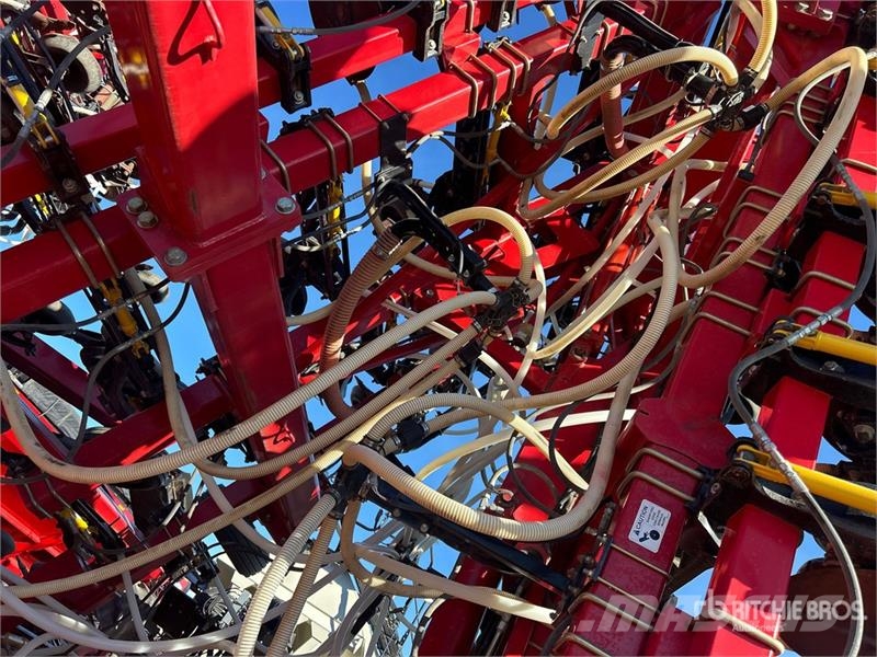 Bourgault 3320PHD 76 ft Air Drill Sējmašīnas